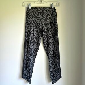 Lululemon Hot to Street Crop Leggings